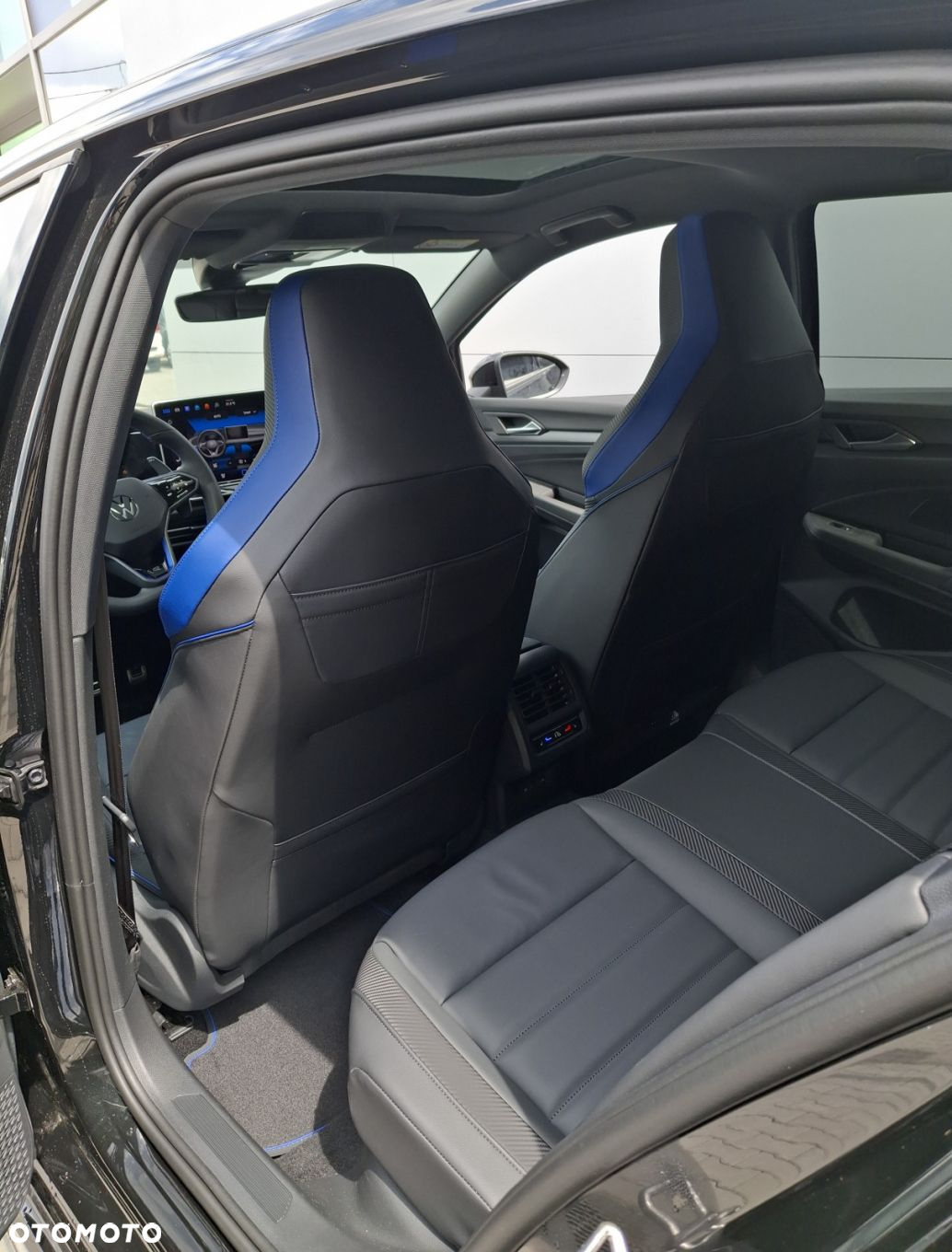 Volkswagen Golf - 35