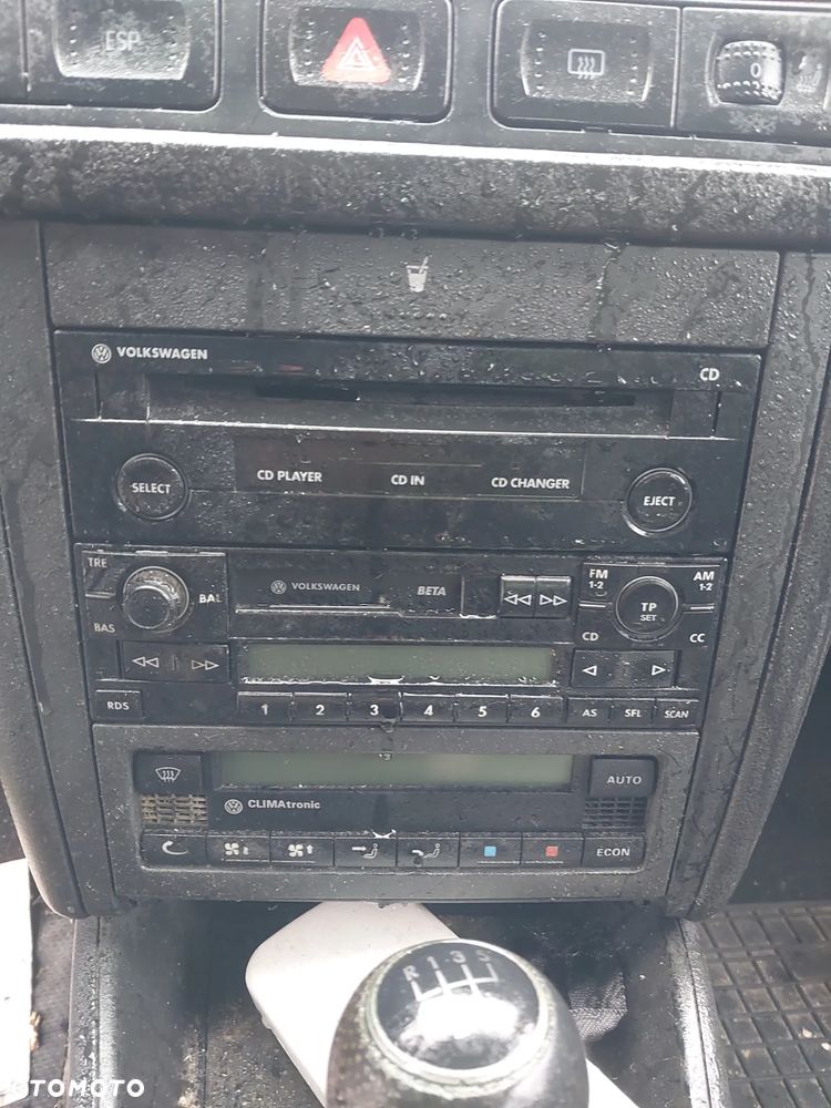 Volkswagen Golf IV 4 Kombi Variant Agr ALH Ahf Ahu 1.9 TDI 90 KM skrzynia biegów EBJ drzwi maska zderzak klapa lusterko kolor LB7Z maglownica belka mcperson zwrotnica turbina pompa wtryskowa paliwa przewód rura mechanizm mikrostyk klapy zamek szyba szyby lewarek tłumik obudowa podszybie podsufitka radio tunel panel głośnik schowek lampa zacisk hamulcowy alternator rezystor NA CZĘŚCI WSZYSTKIE CZĘŚCI - 15