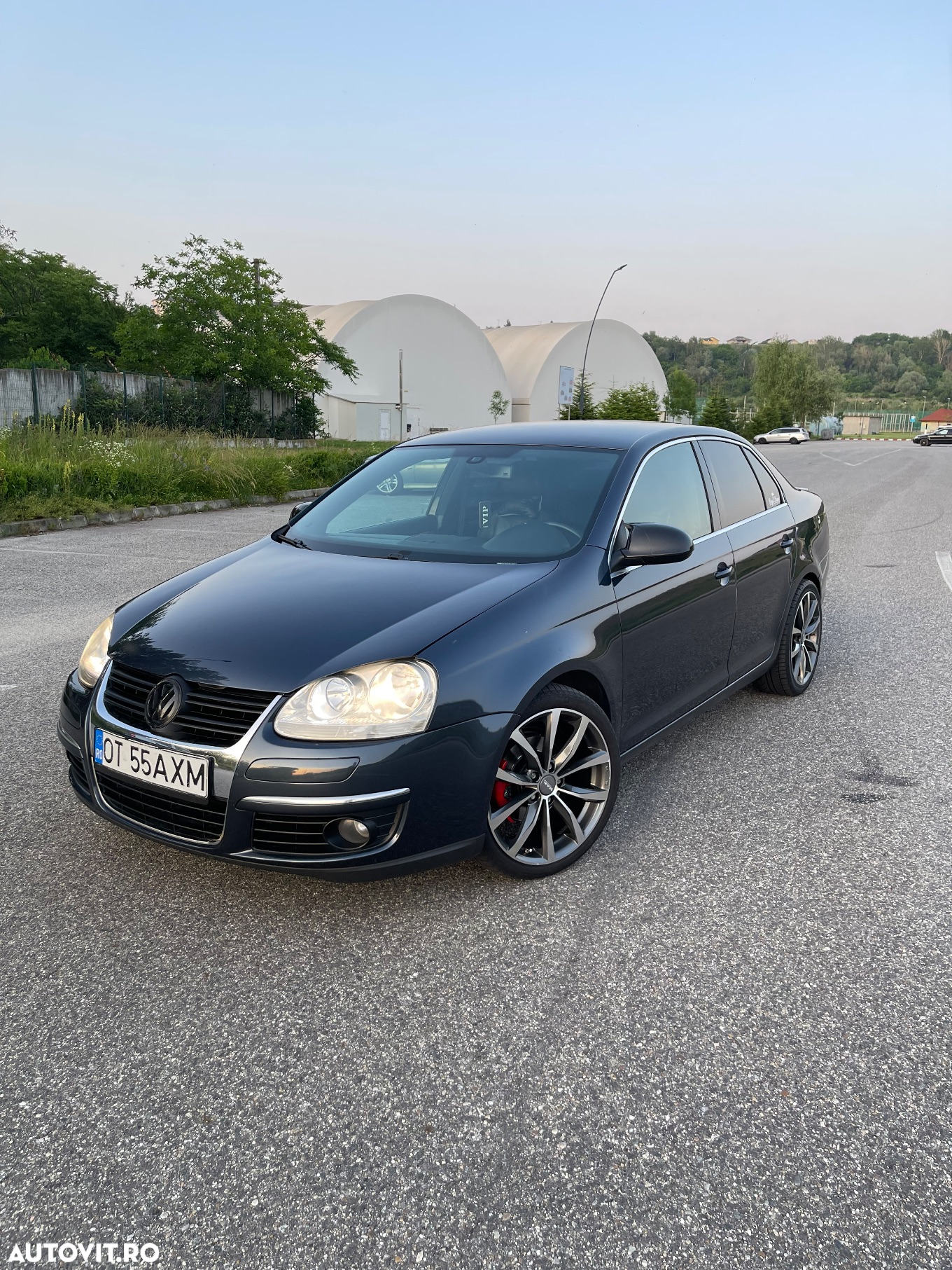 Volkswagen Jetta 1.9 TDI Comfortline - 2