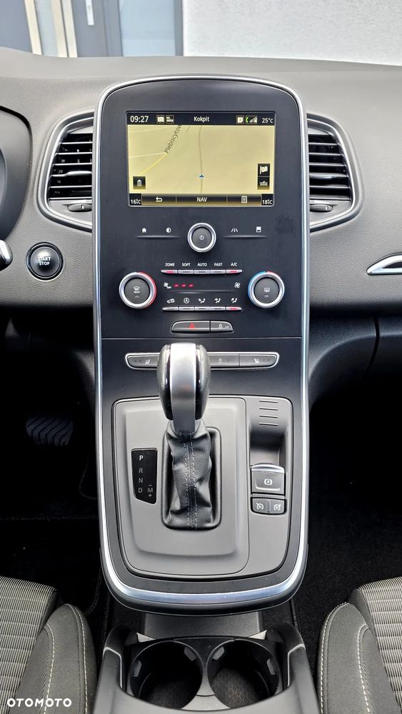 Renault Scenic - 25