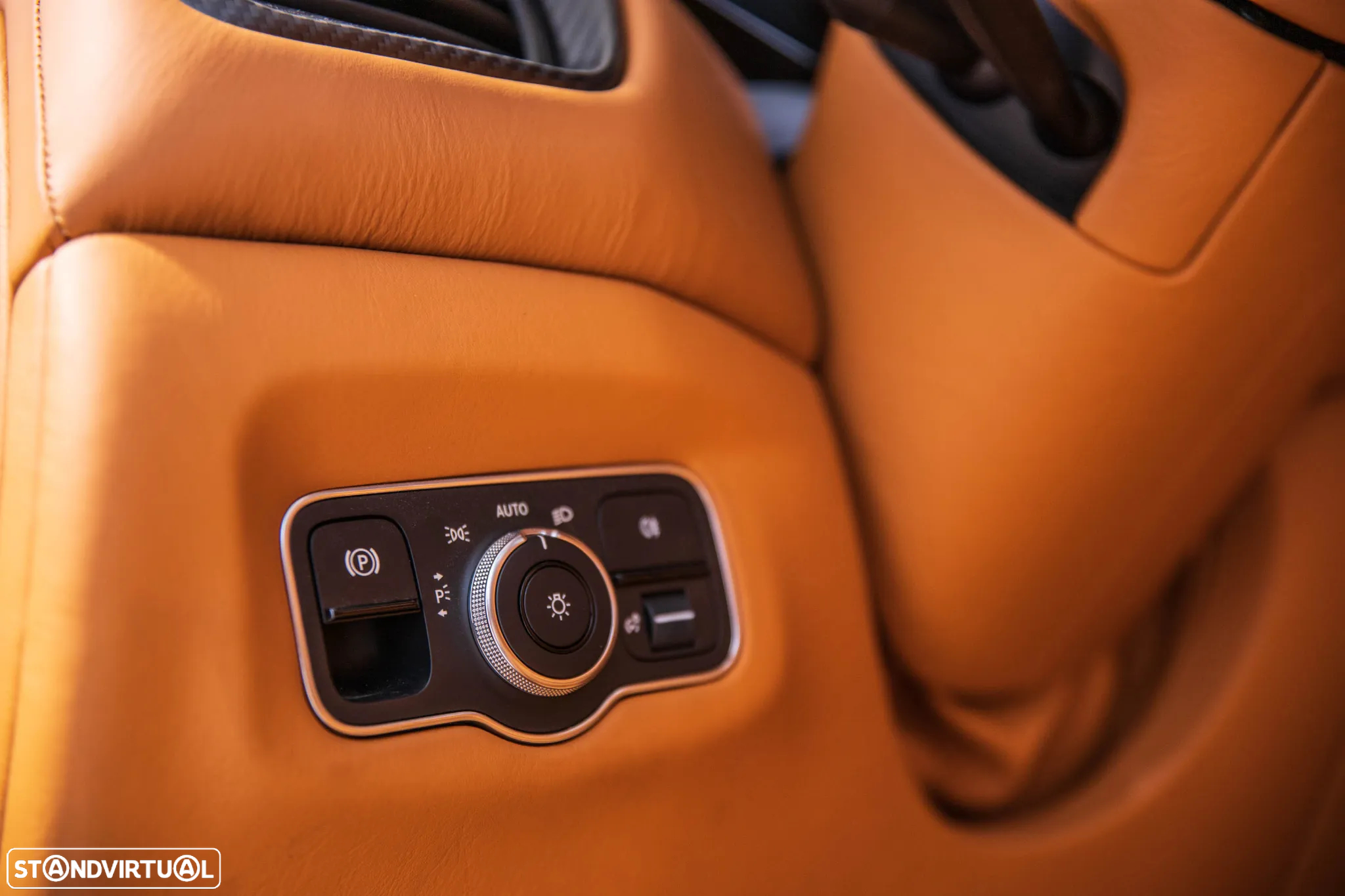 Aston Martin Vantage Roadster V8 - 29