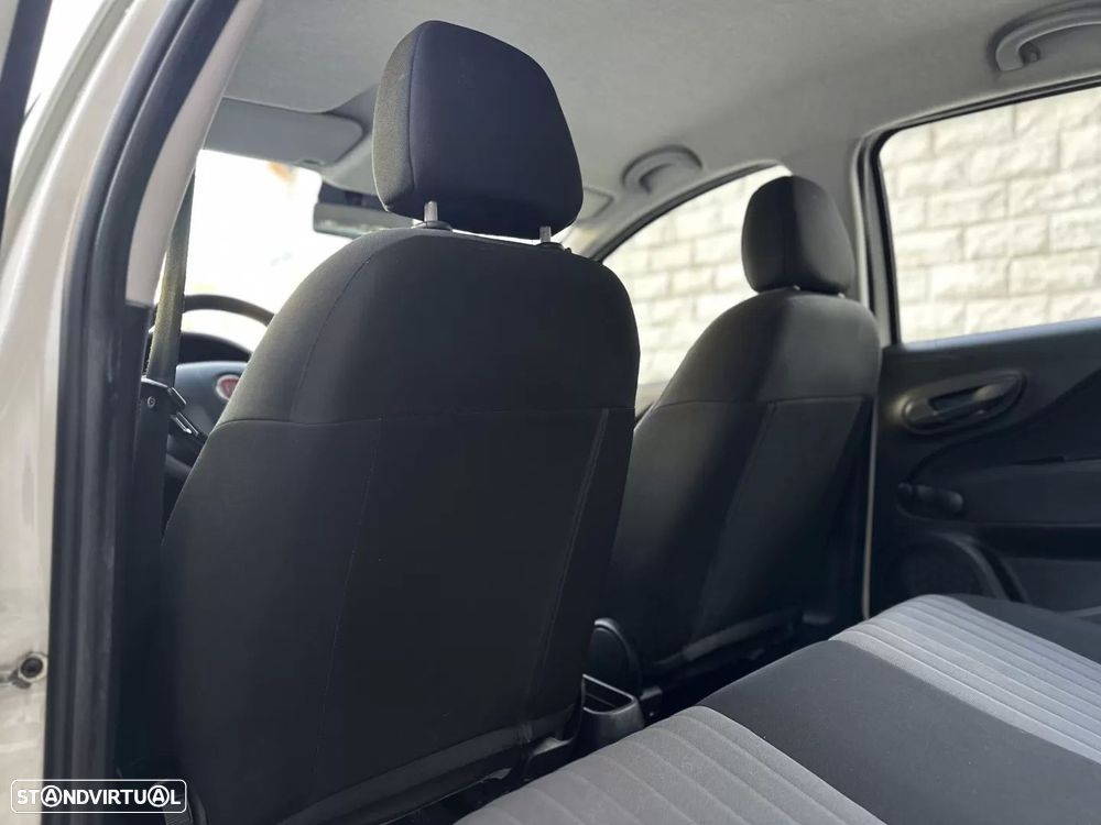 Fiat Punto 1.3 M-Jet Easy S&S - 10