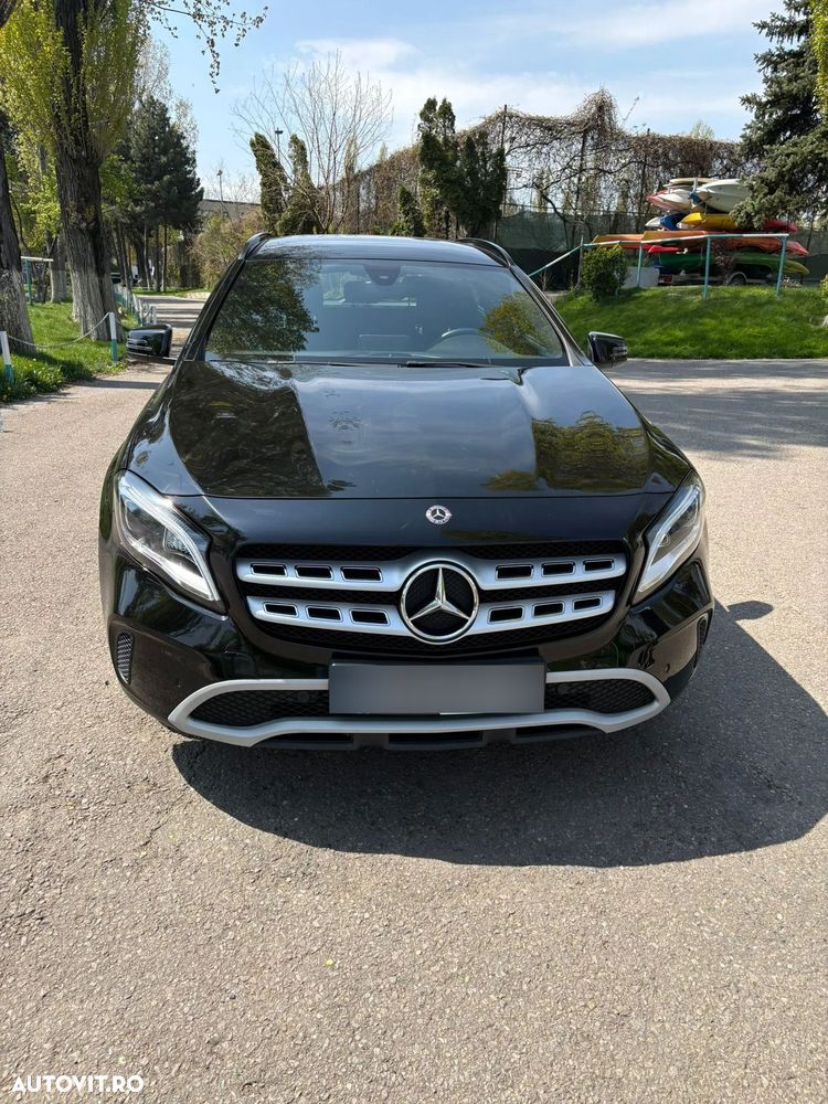 Mercedes-Benz GLA - 1