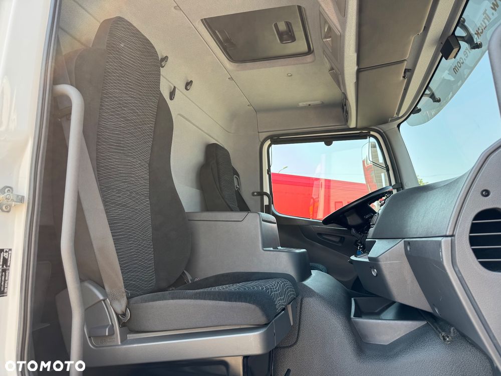 Mercedes-Benz ATEGO - 32