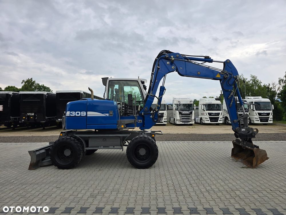 Liebherr 309 / RAMIE TRZY RAZY ŁAMANE - 4