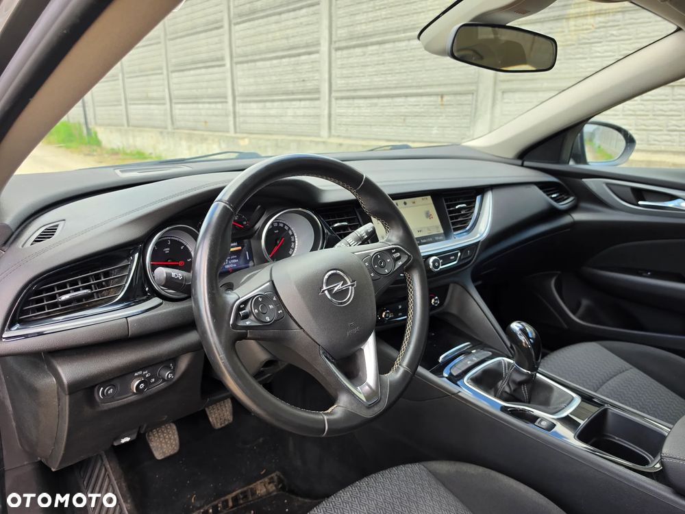Opel Insignia - 8