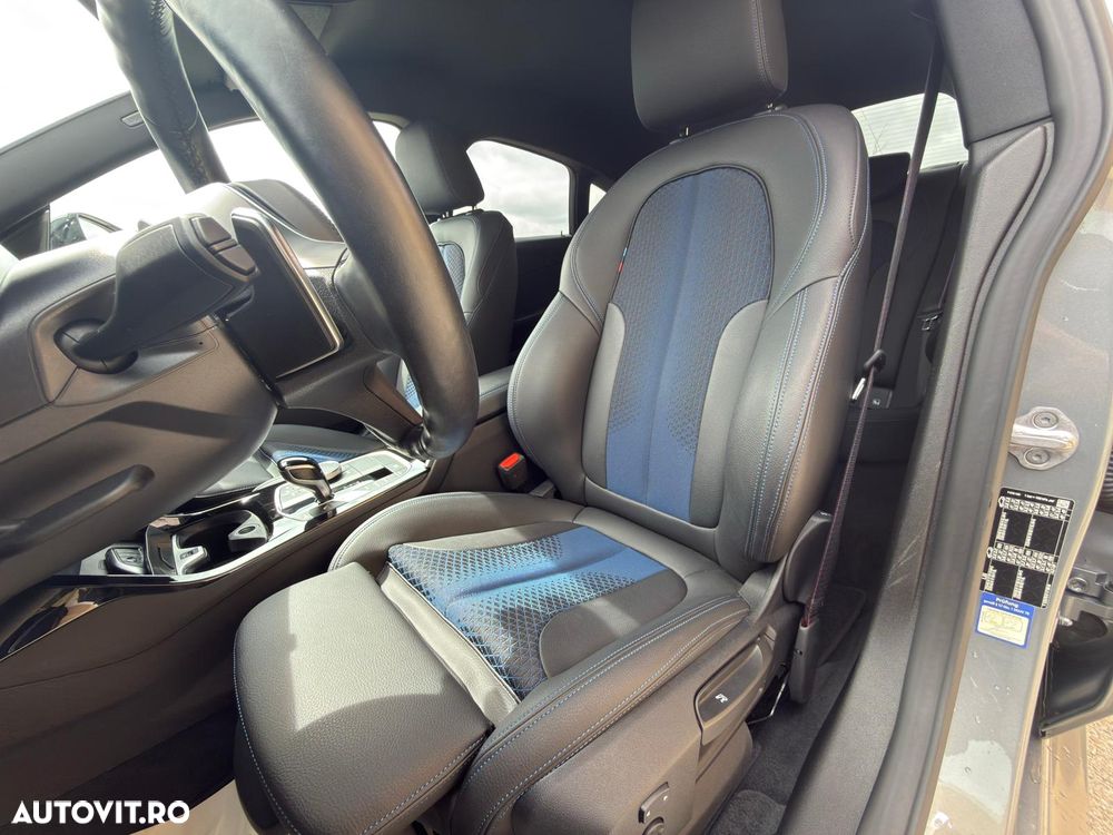 BMW Seria 2 220i Aut. M Sport - 13