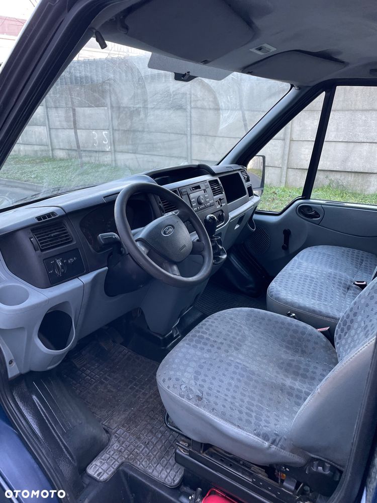 Ford Transit - 8