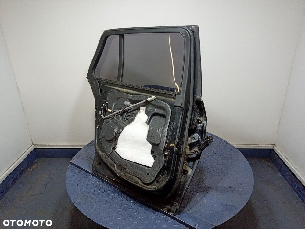 BMW 5 F11 DRZWI TYŁ LEWE TYLNE 475 - 10