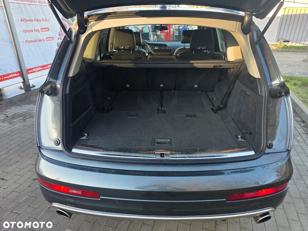 Audi Q7 3.0 TFSI Quattro Tiptronic - 23