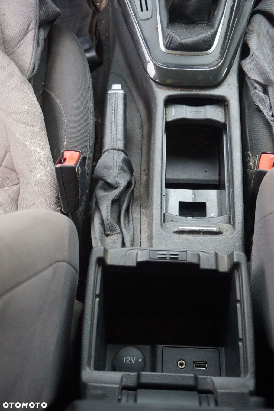 TUNEL ŚRODKOWY PODŁOKIETNIK FOCUS III MK3 LIFT F1EB-A045M62-JF35B8 F1EB-A045C74-BH35B8 FORD 2014-2019 - 5