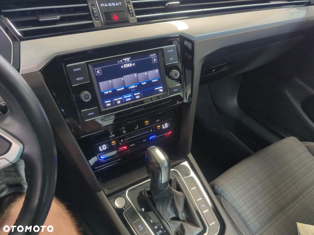 Volkswagen Passat 2.0 TDI EVO Business DSG - 12