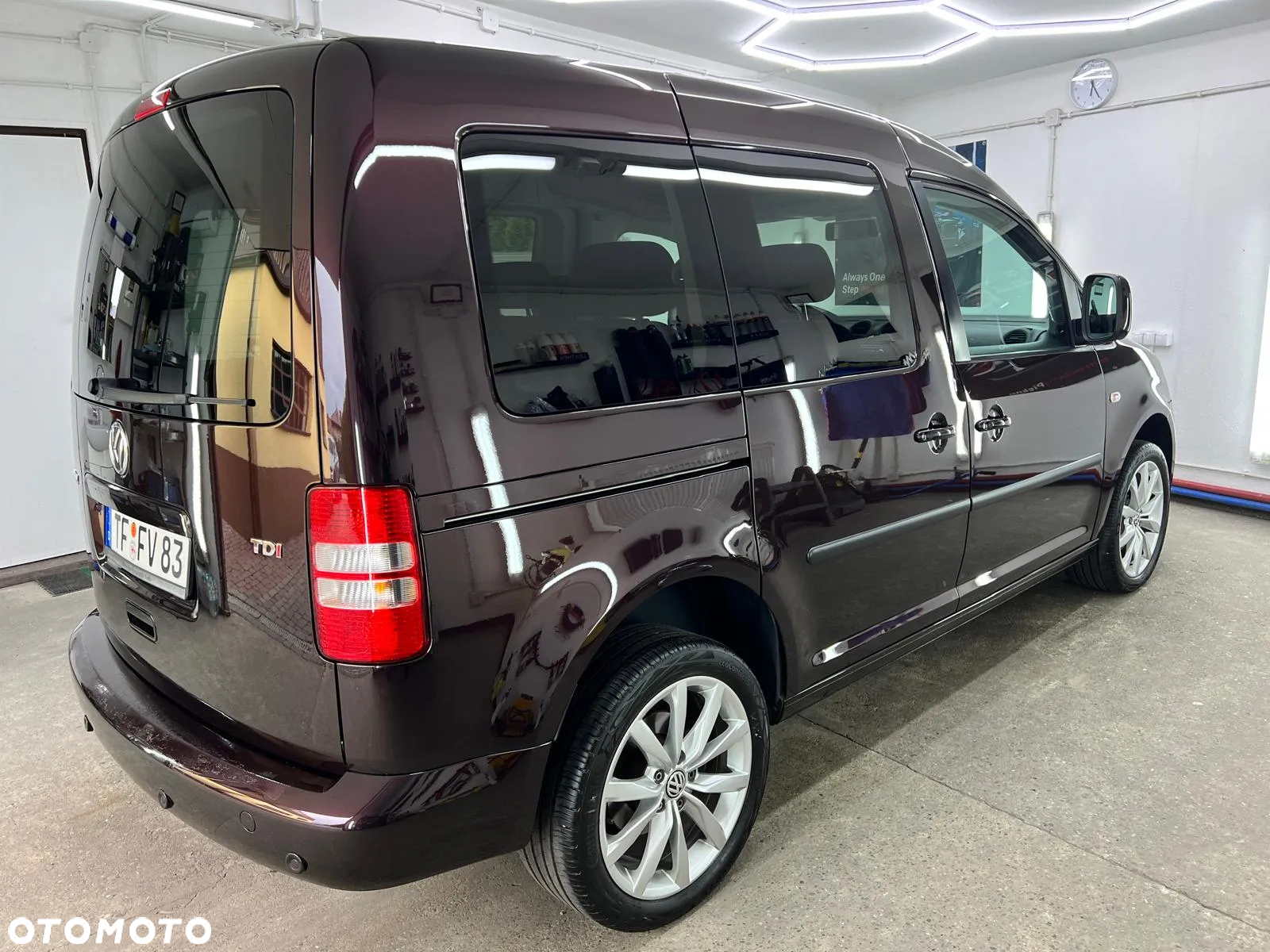 Volkswagen Caddy Maxi 1.6 TDI Highline DSG - 3