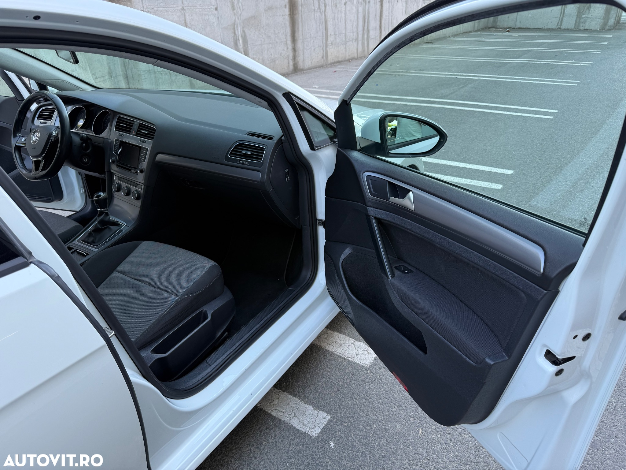 Volkswagen Golf 1.6 TDI BMT Trendline - 11
