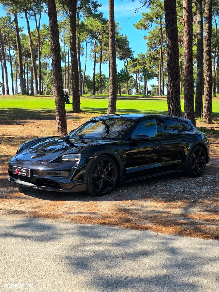 Porsche Taycan Cross Turismo 4 - 3