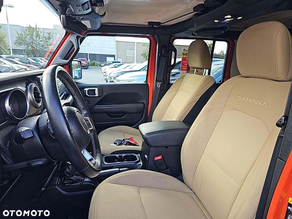 Jeep Wrangler Unlimited GME 2.0 Turbo Sahara - 5