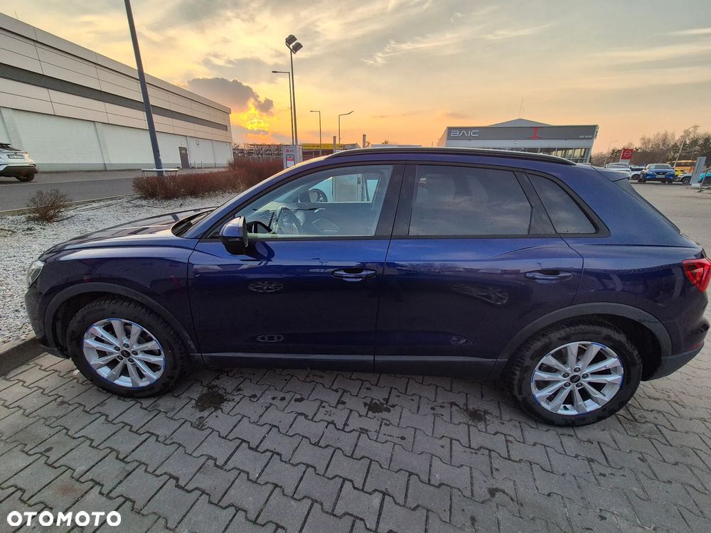 Audi Q3 35 TFSI S tronic - 1