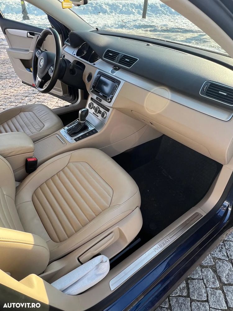 Volkswagen Passat 2.0 TDI 4Motion DSG BlueMotion Tech Comfortline - 23