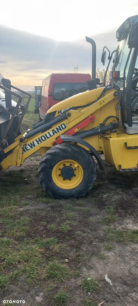 New Holland lb110b - 8