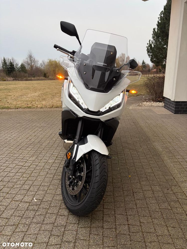 Honda NT - 6