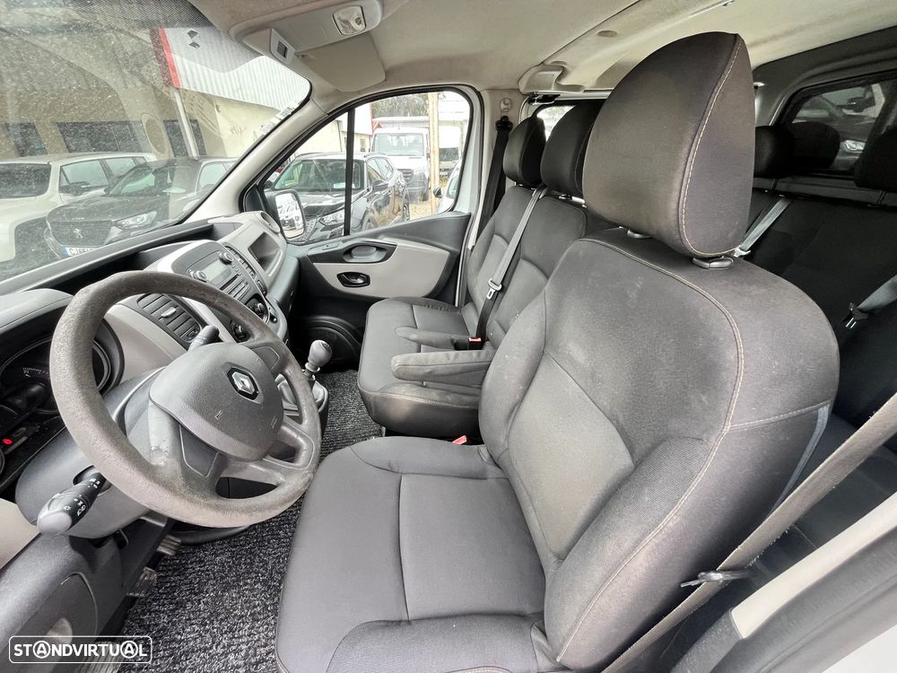 Renault TRAFIC 6 LUG LONGA DUPLA PORTA LATERAL - 10