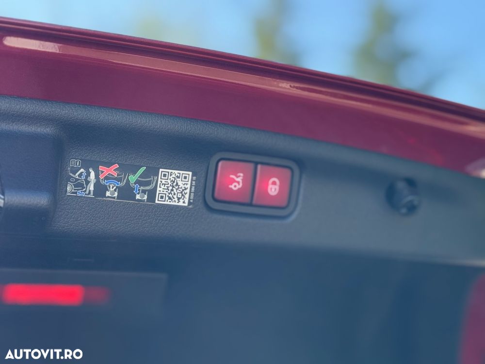 Mercedes-Benz C - 24