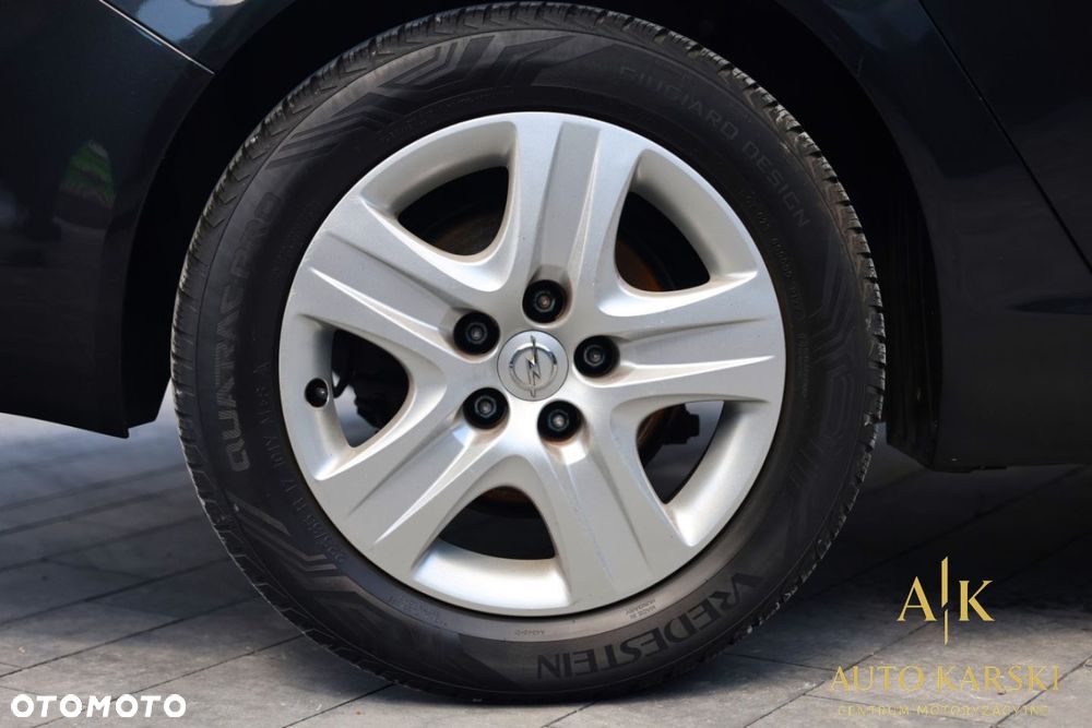 Opel Insignia - 18