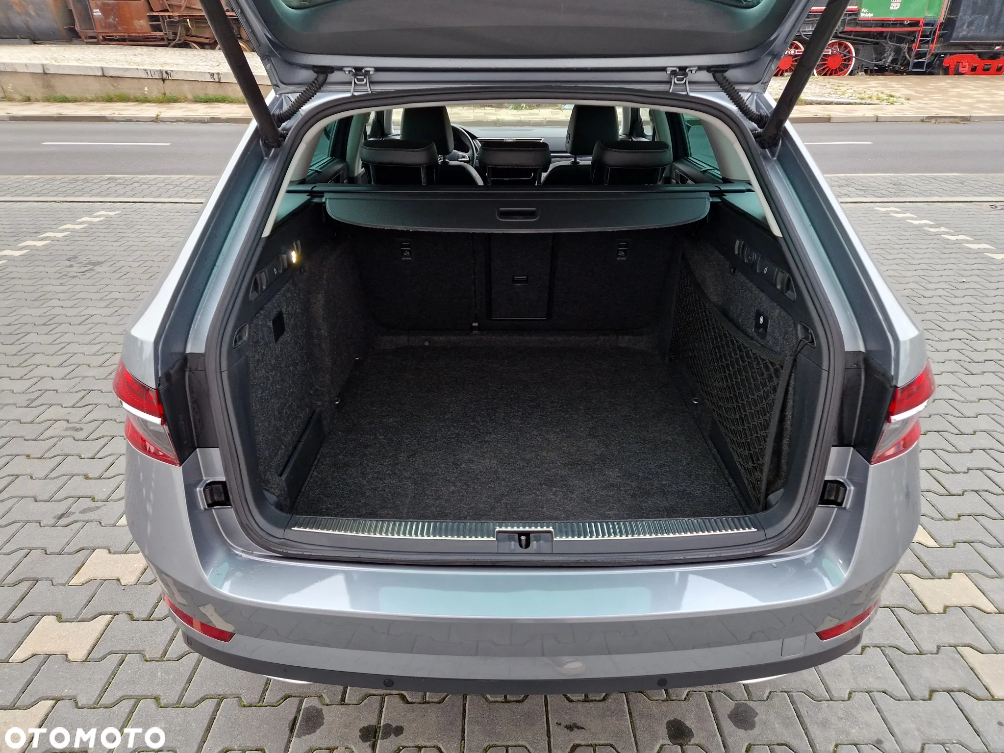 Skoda Superb 2.0 TSI L&K DSG - 14