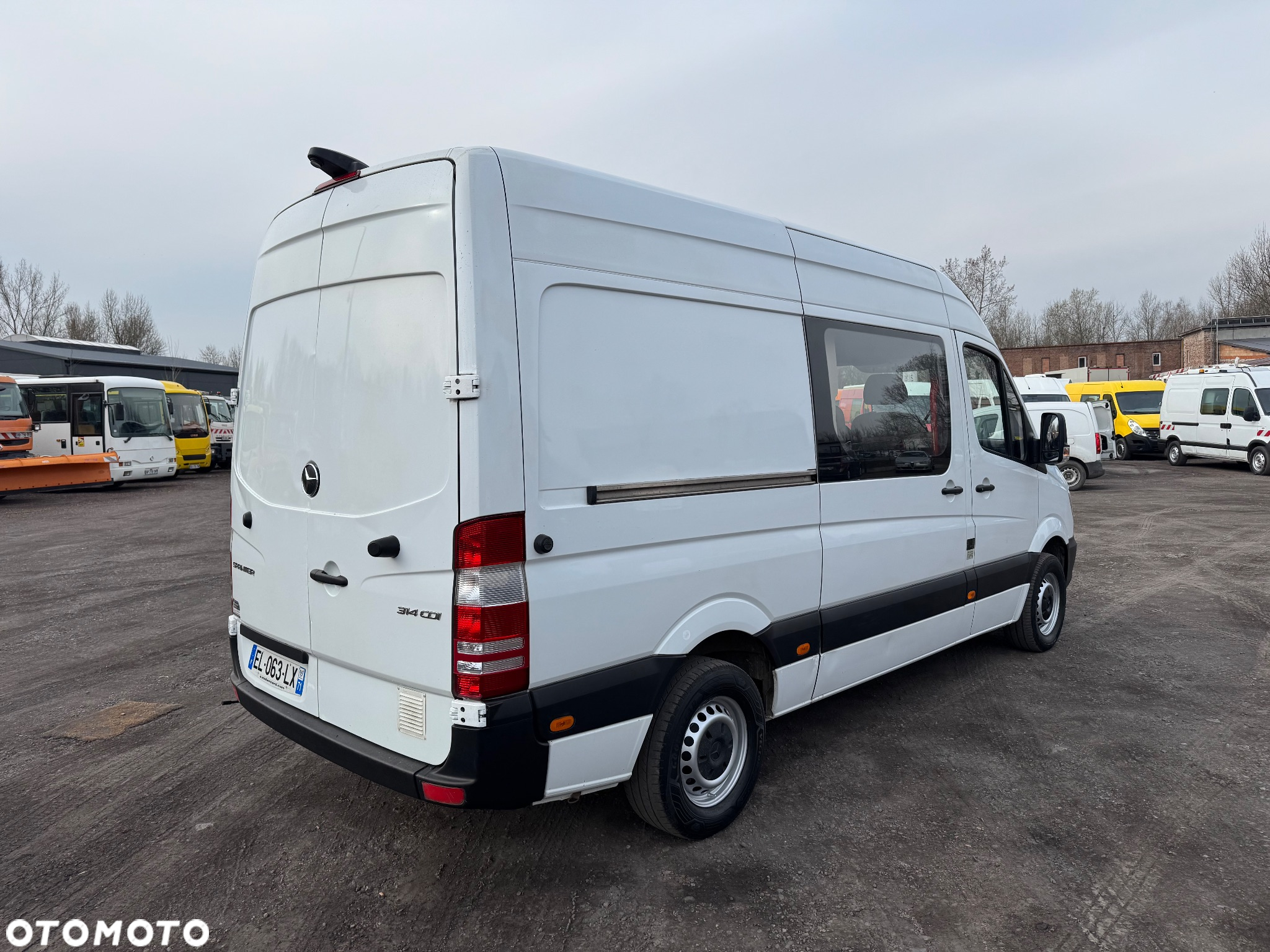 Mercedes-Benz Sprinter 2017r. Brygadówka Klima NAVI 2 x Parktronic Przetwornica 230V Belka Sygnalizacyjna Kamera LIFT - 18