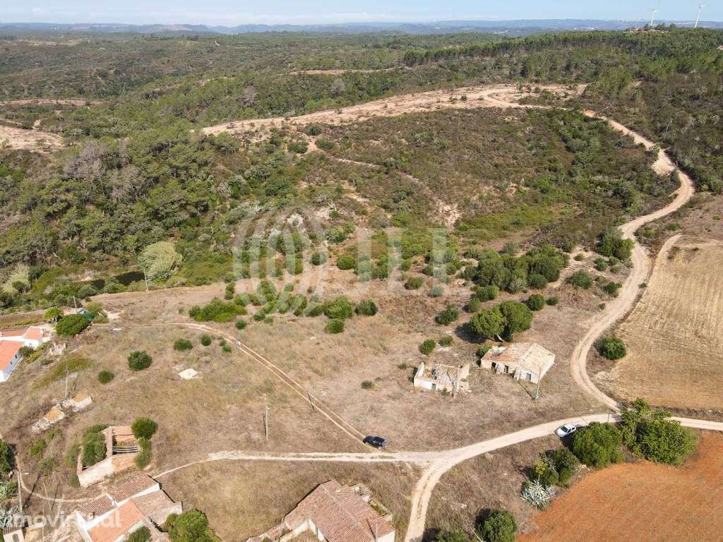 Terreno, na Bordeira, em Aljezur, Algarve - Grande imagem: 3/31