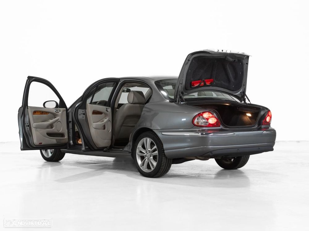 Jaguar X-Type - 5