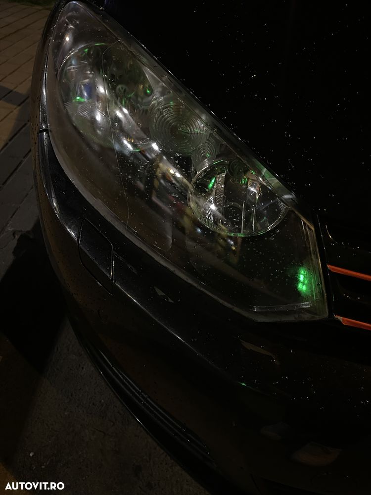 Volkswagen Golf - 12