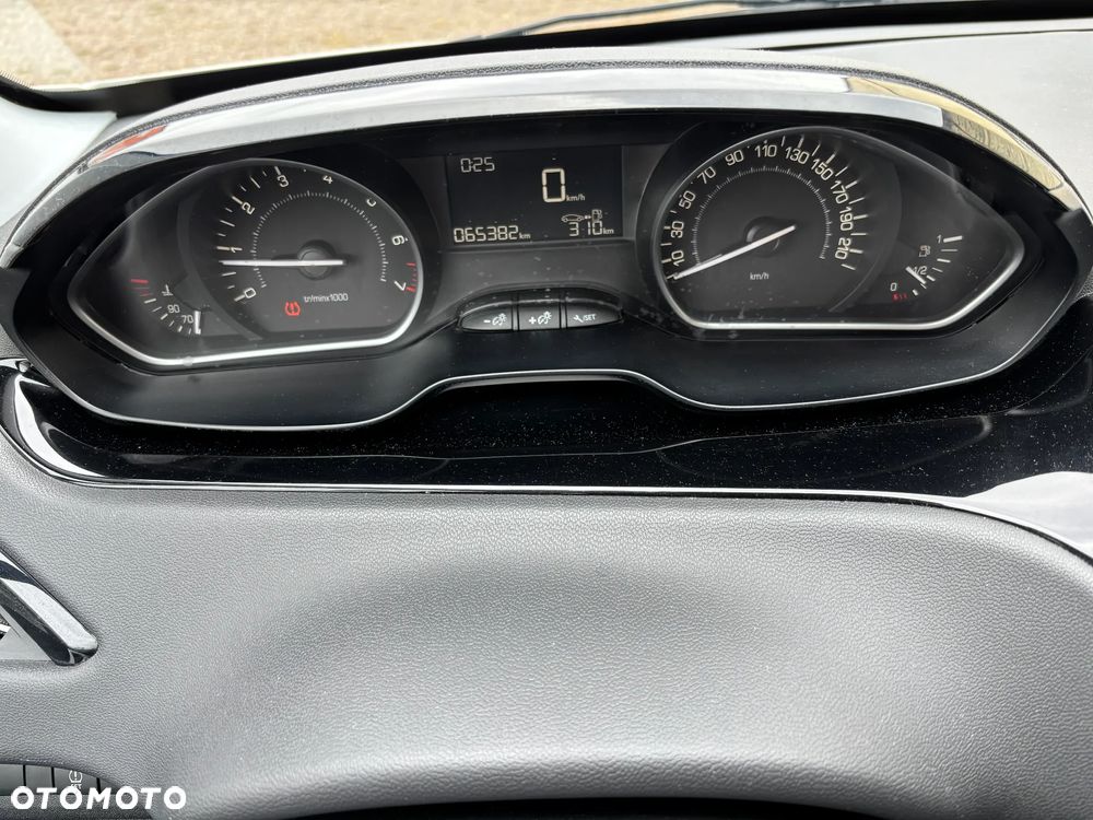 Peugeot 208 PureTech 68 Like - 11