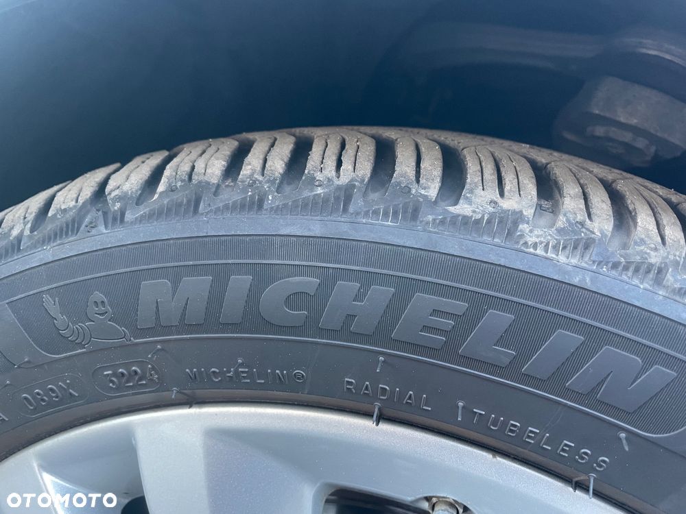 Mercedes-Benz Klasa C 300 9G-TRONIC - 29