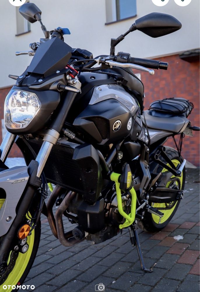 Yamaha MT - 5