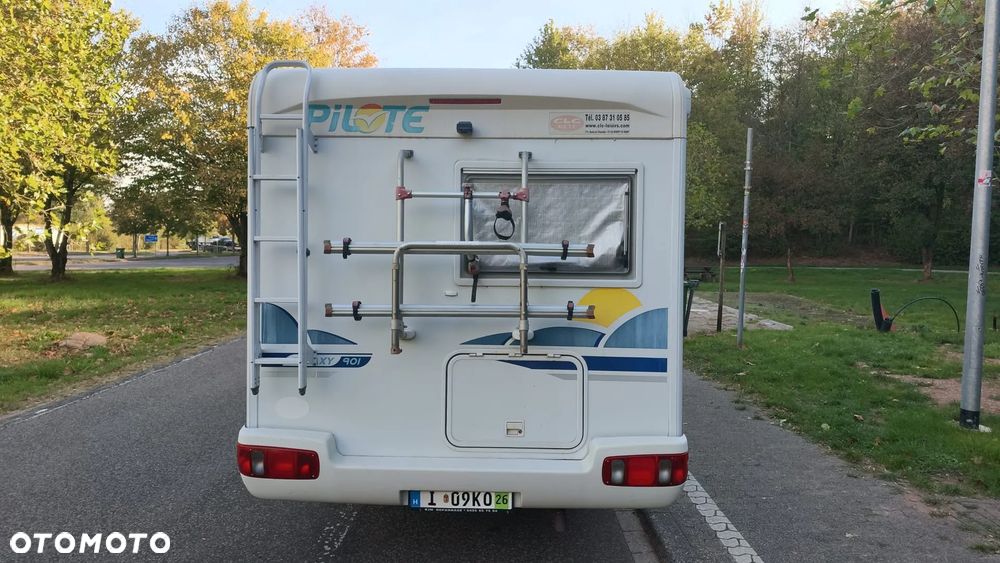 Mercedes-Benz Pilote - 5