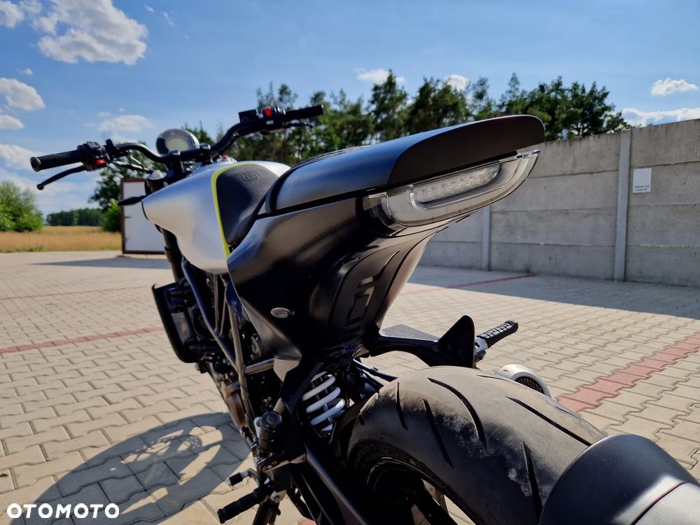 Husqvarna Vitpilen - 24