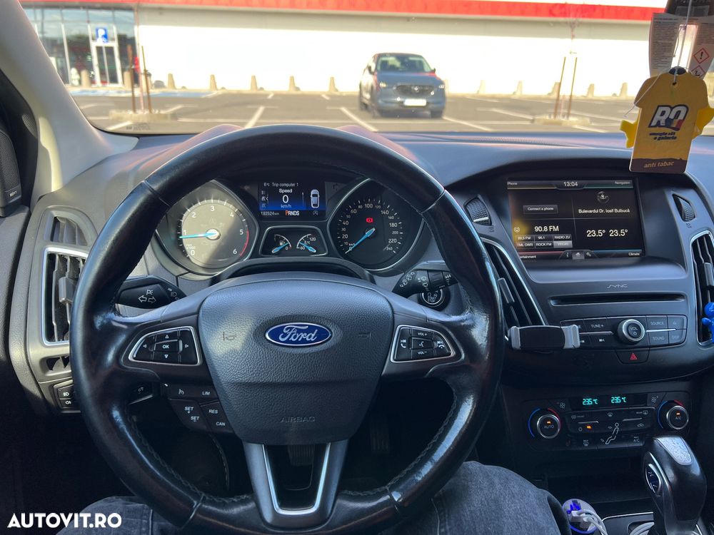 Ford Focus 2.0 TDCI ST-Line - 10