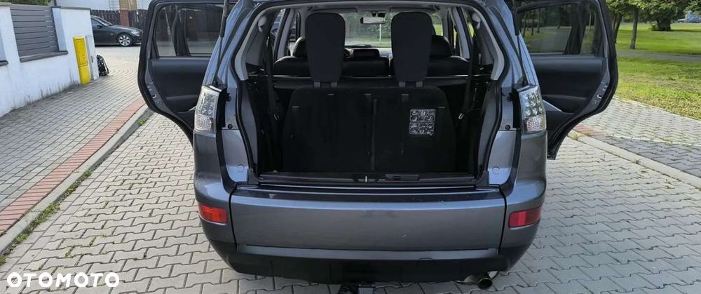 Mitsubishi Outlander - 15