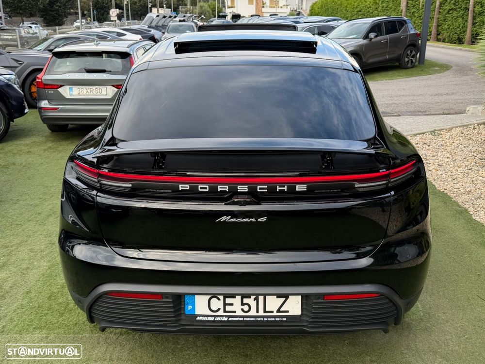 Porsche Macan Electric 4 - 14