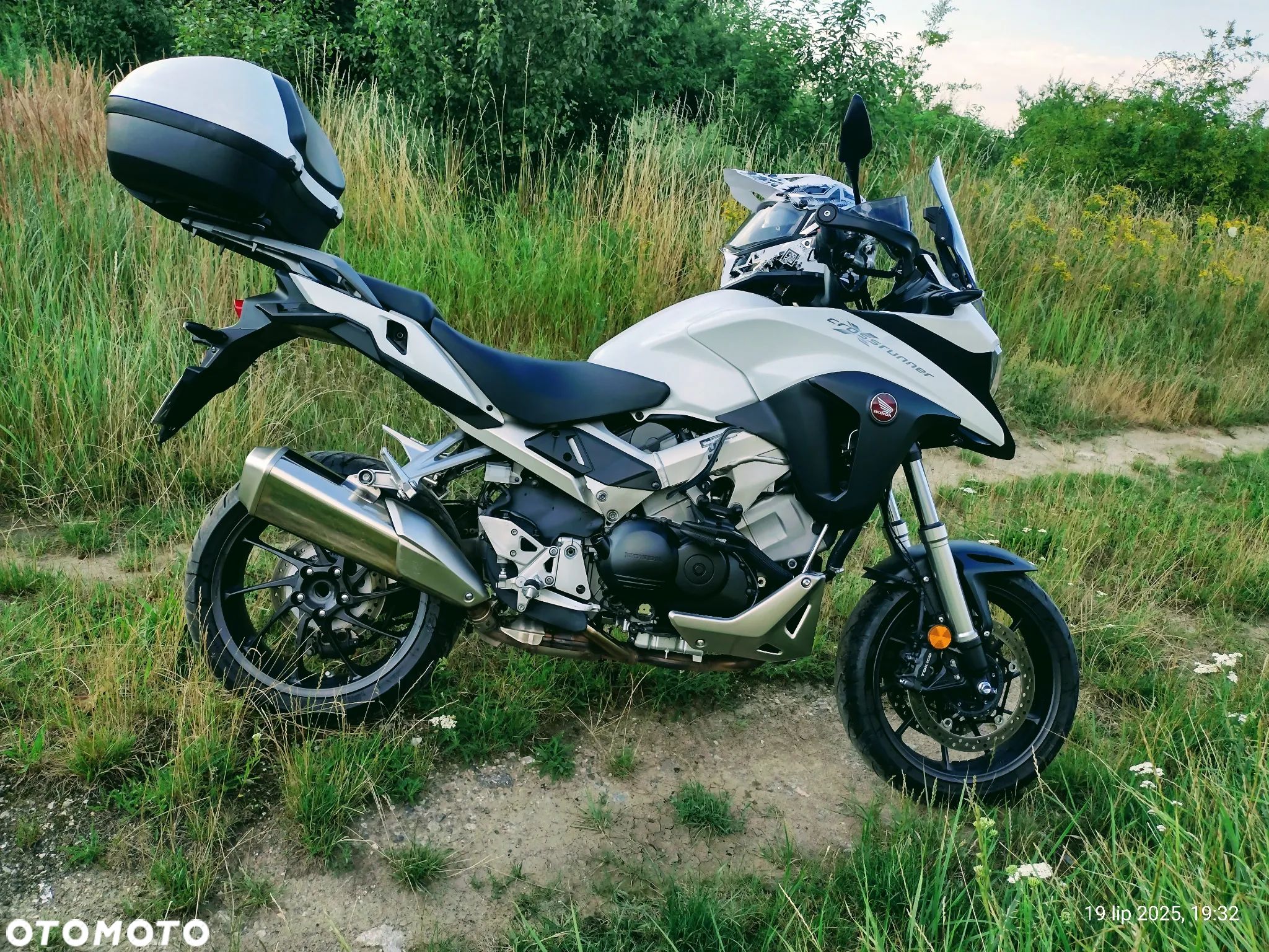 Honda VFR - 1
