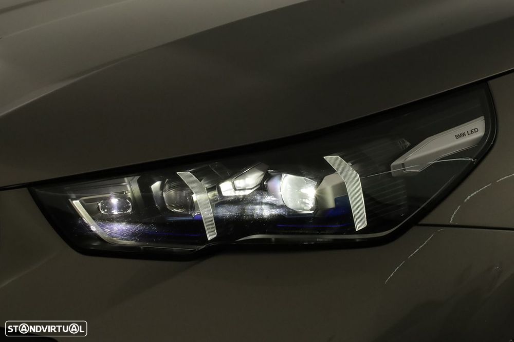 BMW 520 d Pack Desportivo M - 10