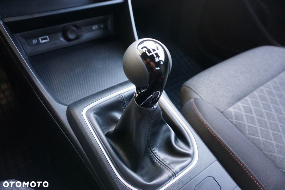 MG MG3 1.5 Excite - 21