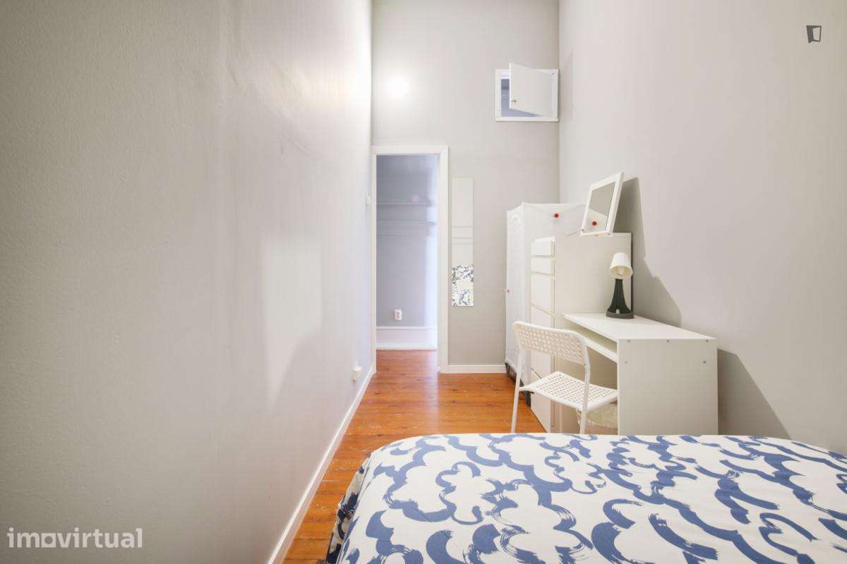 Quarto - localizado em Entrecampos Lisbon - Grande imagem: 5/50