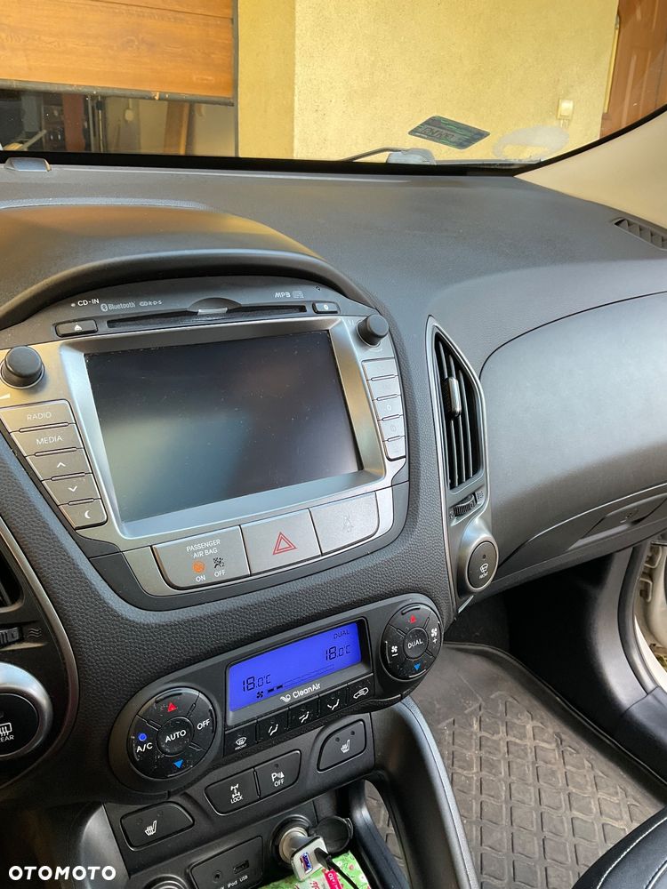 Hyundai ix35 2.0 CRDi Premium 4WD - 7