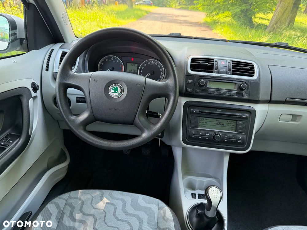 Skoda Roomster 1.6 16V Comfort PLUS EDITION - 21