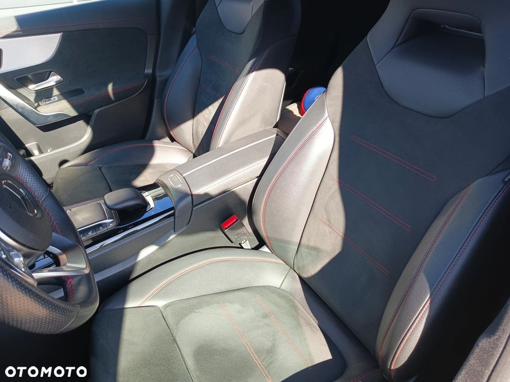 Mercedes-Benz CLA 200 d AMG Line 8G-DCT - 9