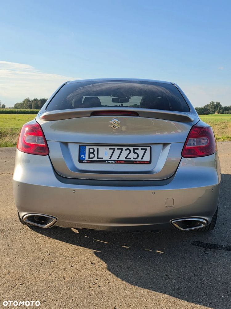 Suzuki Kizashi 2.4 Sport 4WD CVT - 8