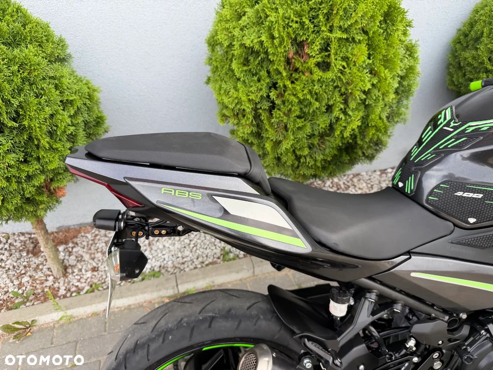 Kawasaki Ninja 400 - 12