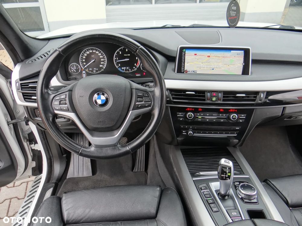 BMW X5 xDrive40d - 25